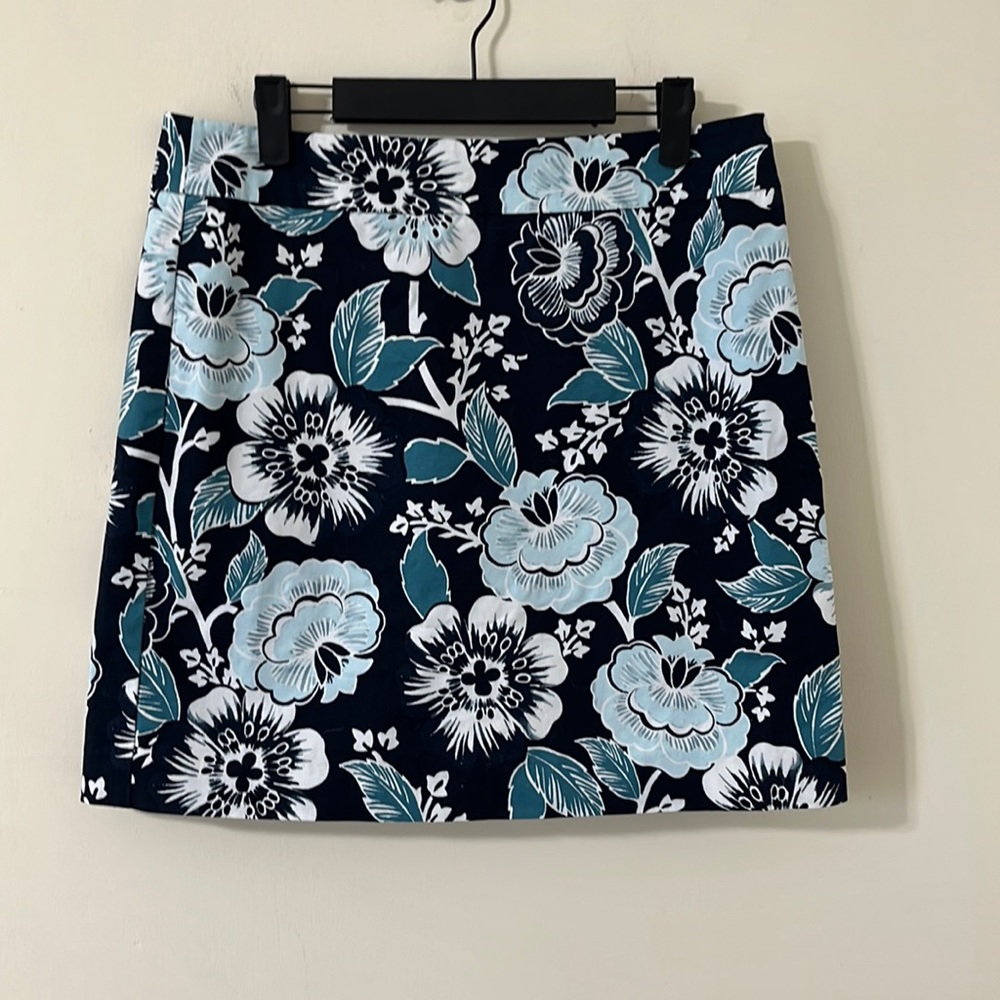 LOFT Outlet Blue Black White Floral Pencil Skirt Size 6 - Picture 1 of 7